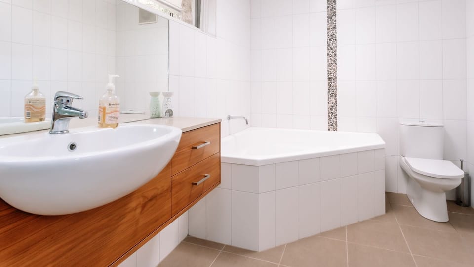 Upstairs Bathroom, bath, shower,  toilet