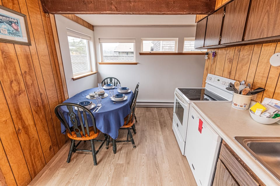 main floor kitchen/ding area