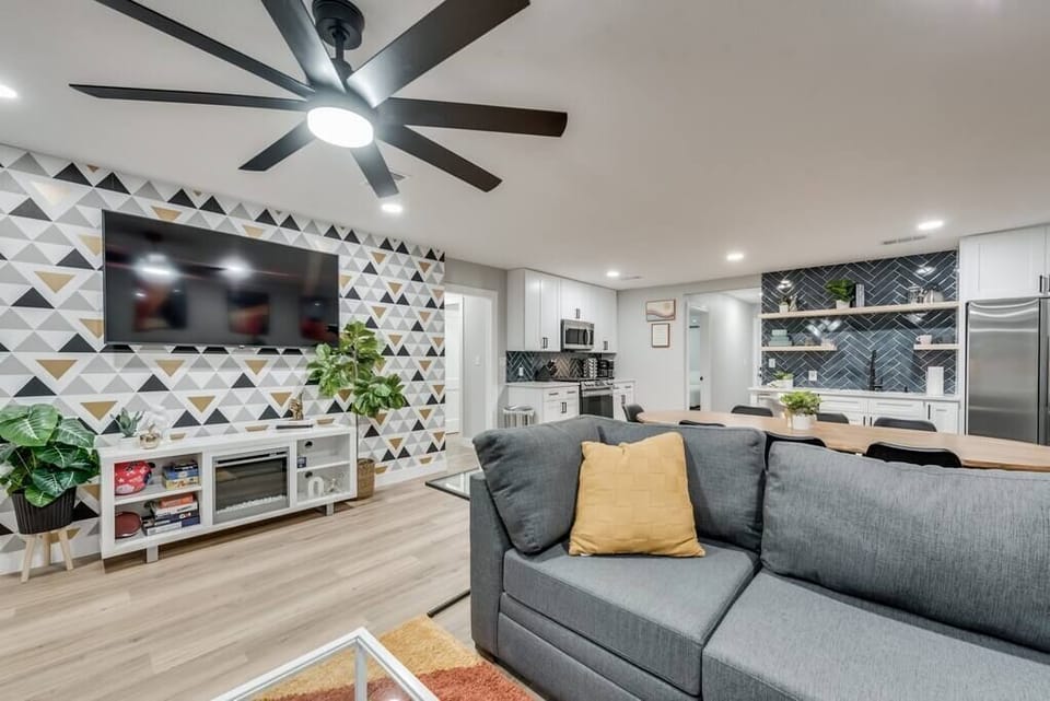 5b2f7bab 97a1 41a0 9b37 e18c927f889d