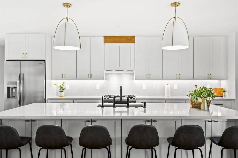 Gourmet kitchen