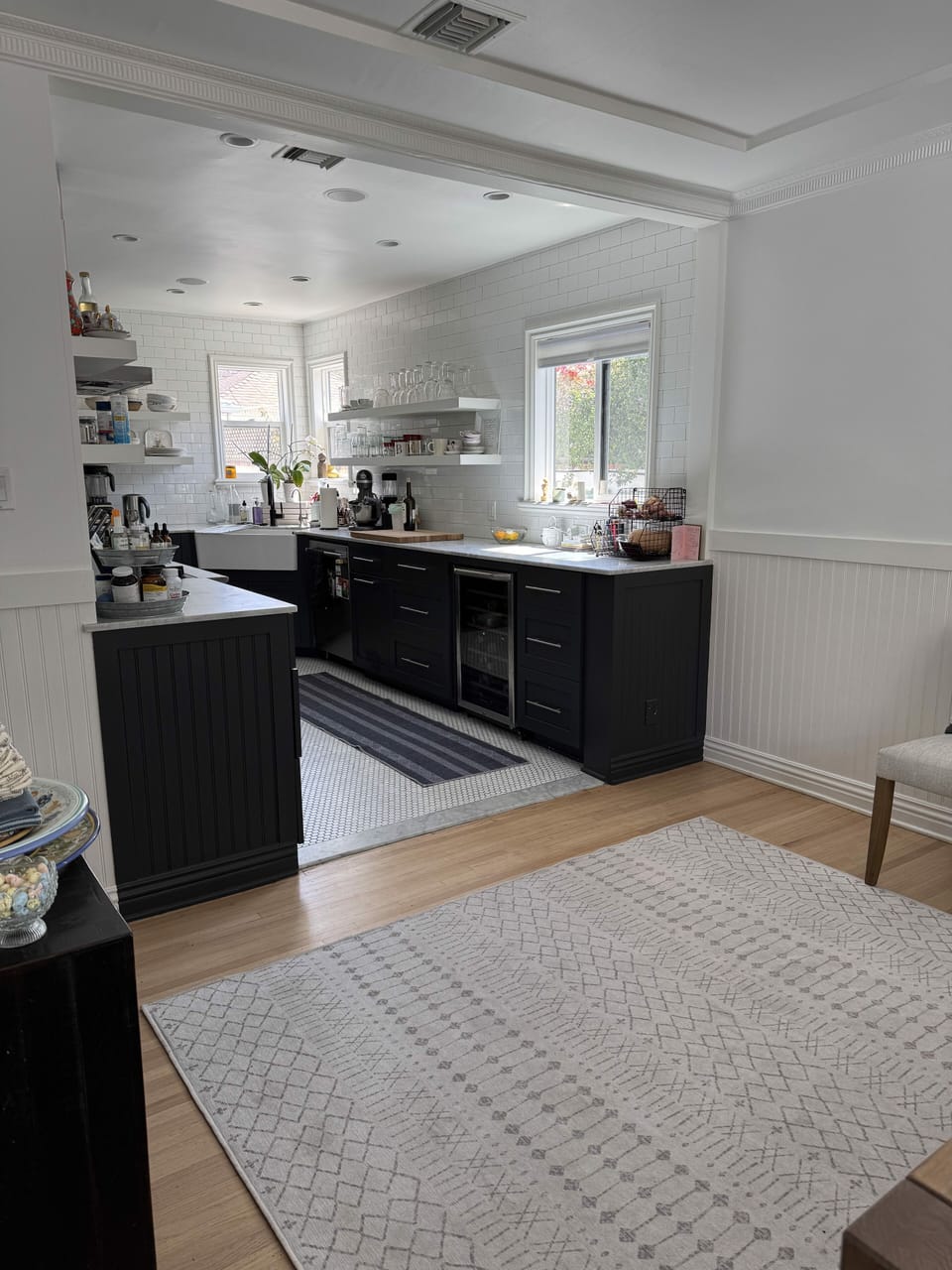 Looking into kitchen from DR