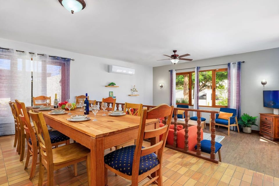 Spacious 4BR Villa~ Private Pool ~ Cozy ~ Location (16057)