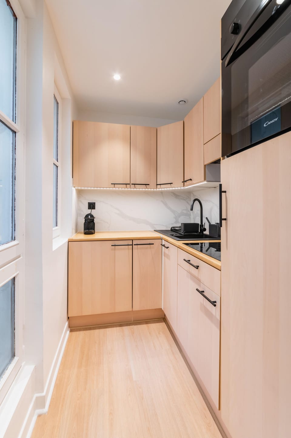 A modern, fully equipped kitchen so you can cook your favorite dishes!
