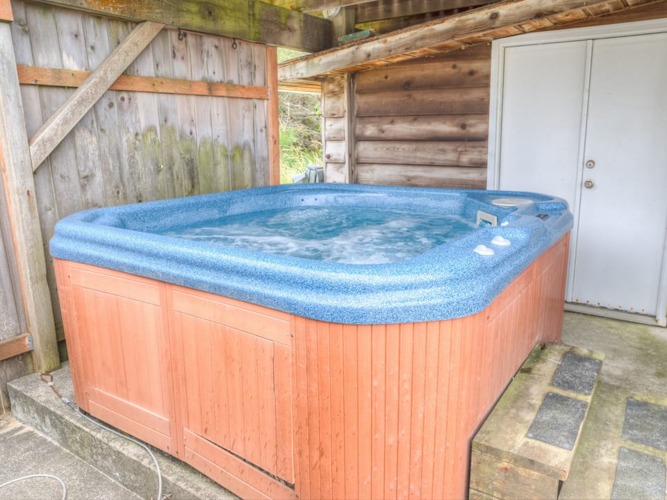 Hot tub just below the deck.