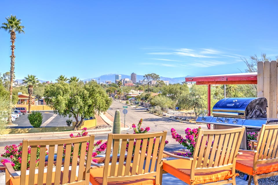 Tucson Vacation Rental | 4BR | 3BA | 1,864 Sq Ft | Steps Required to Enter
