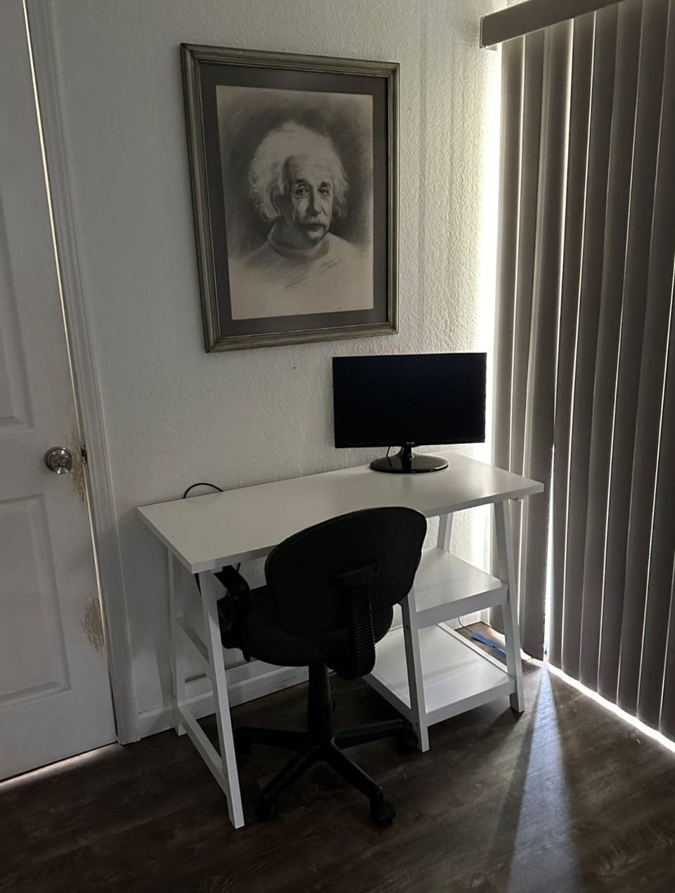 Work station available