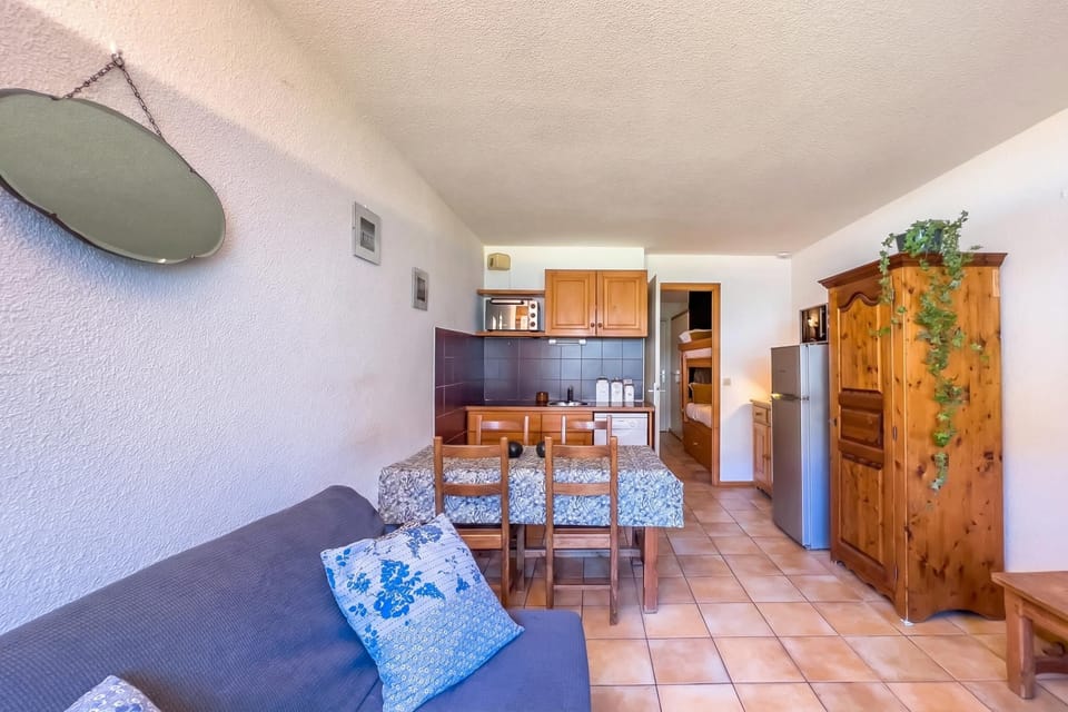 Kitchen and dining area