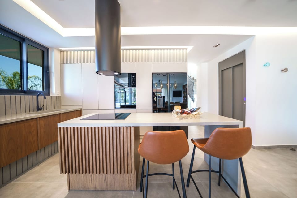 The property spreads over 4 levels and covers 600 m2.