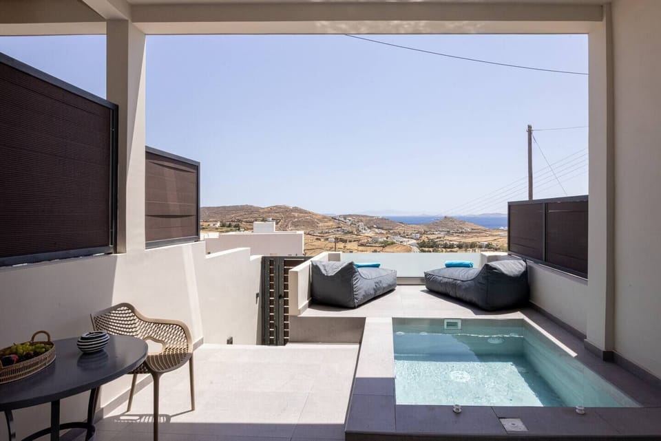 private terrace with hot tub 