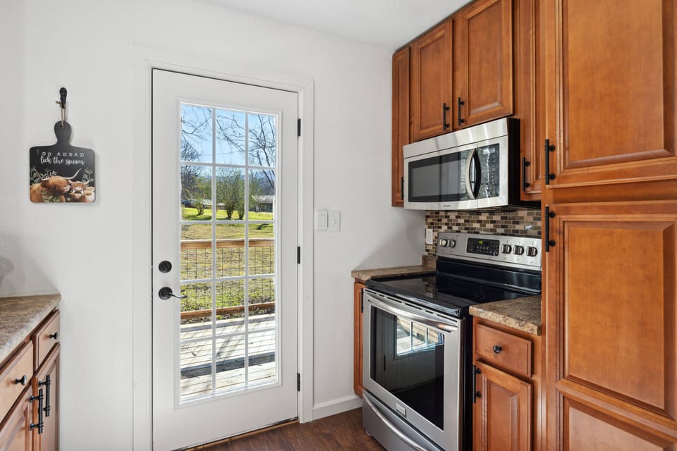 Door to Exterior Deck