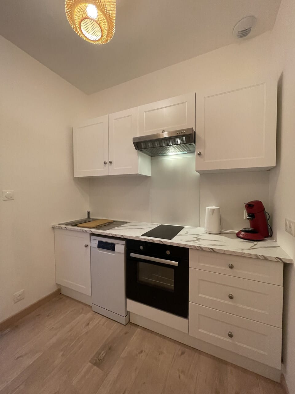 "Modern kitchen with functional equipment"