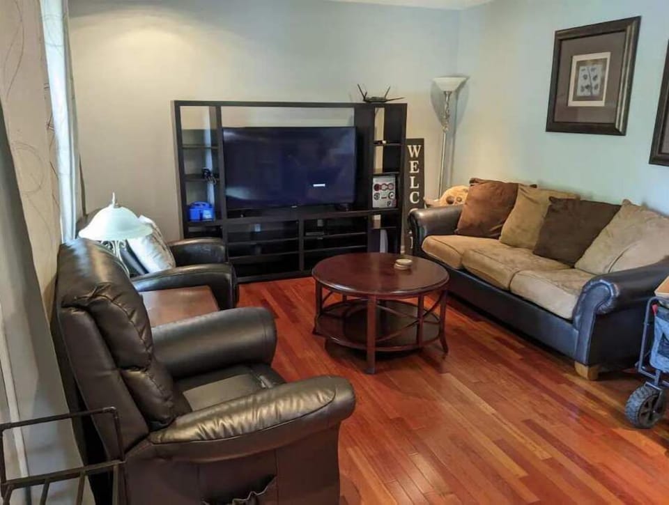 Living Room - Upstairs