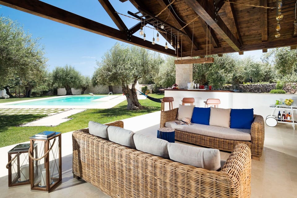 Autumn, Balcony / Terrace / Patio, Building Exterior, Garden, Outdoor, Pool, Spring, Summer