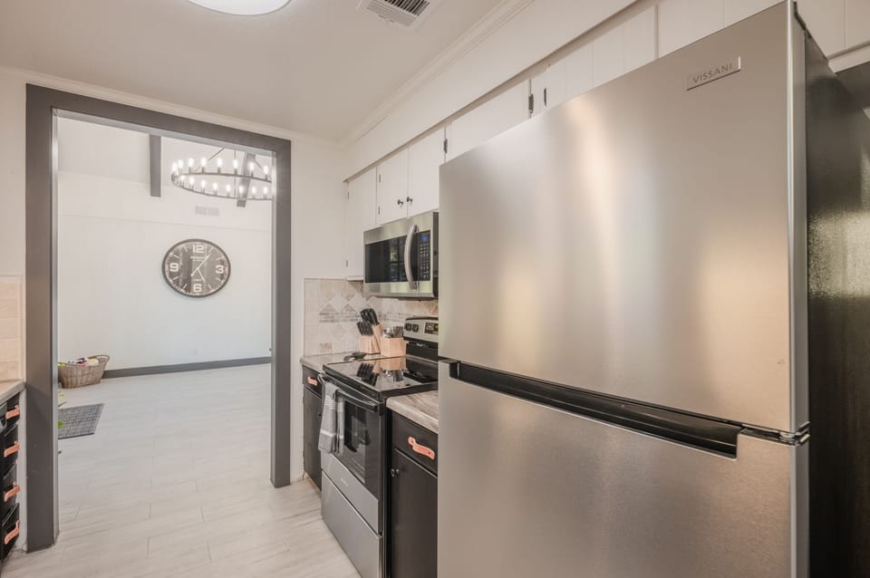 The White House Kitchen: Stainless steel appliances