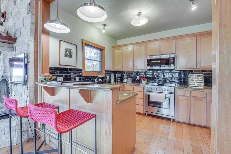 Kitchen | Bar Seating | Drip Coffee Maker
