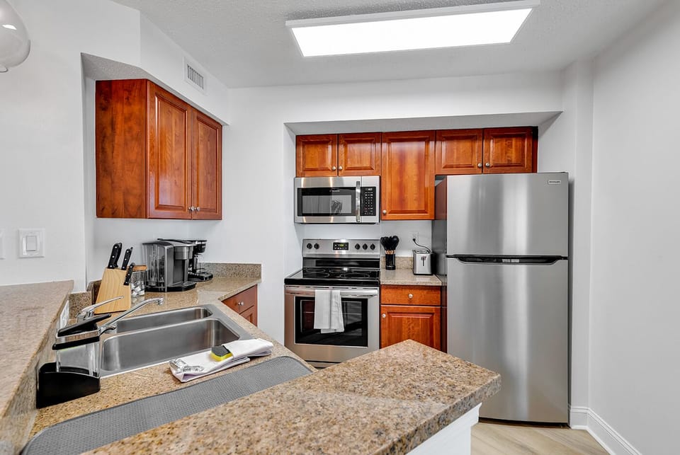 Kitchen - all new stainless steel appliances