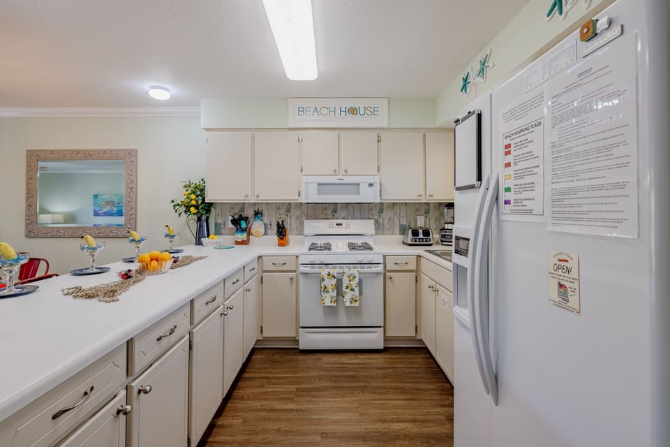 Fully Stocked Kitchen