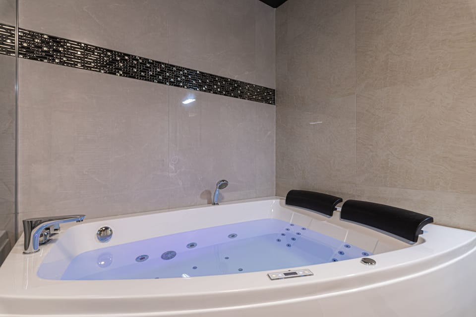 Bathroom with bathtub