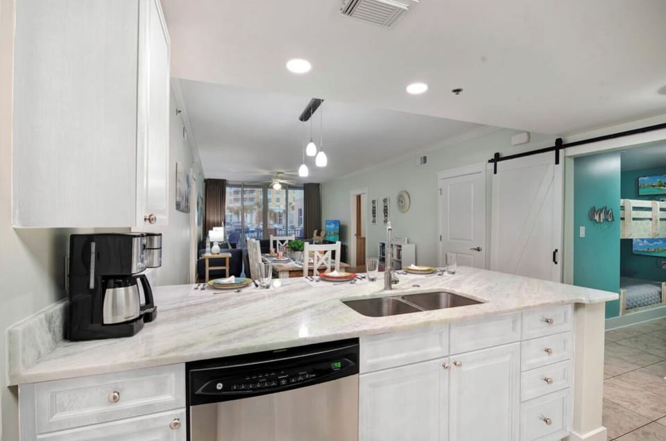 Open Kitchen