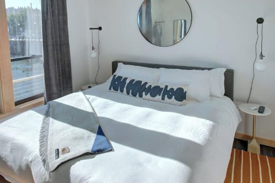 Bedroom. Interior and views may vary based on location and availability.