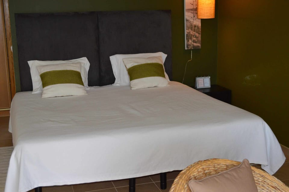 Bed,Bedroom