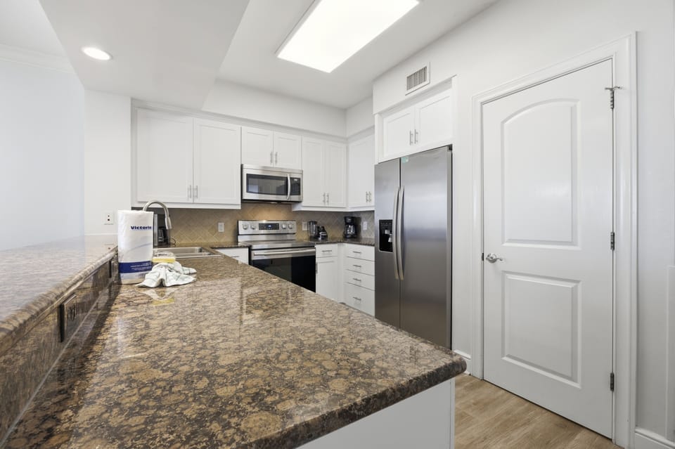 Azure #102 Kitchen