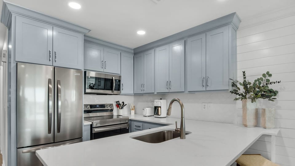 Destin Seafarer 211 Kitchen