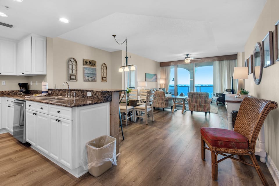 Kitchen to living room