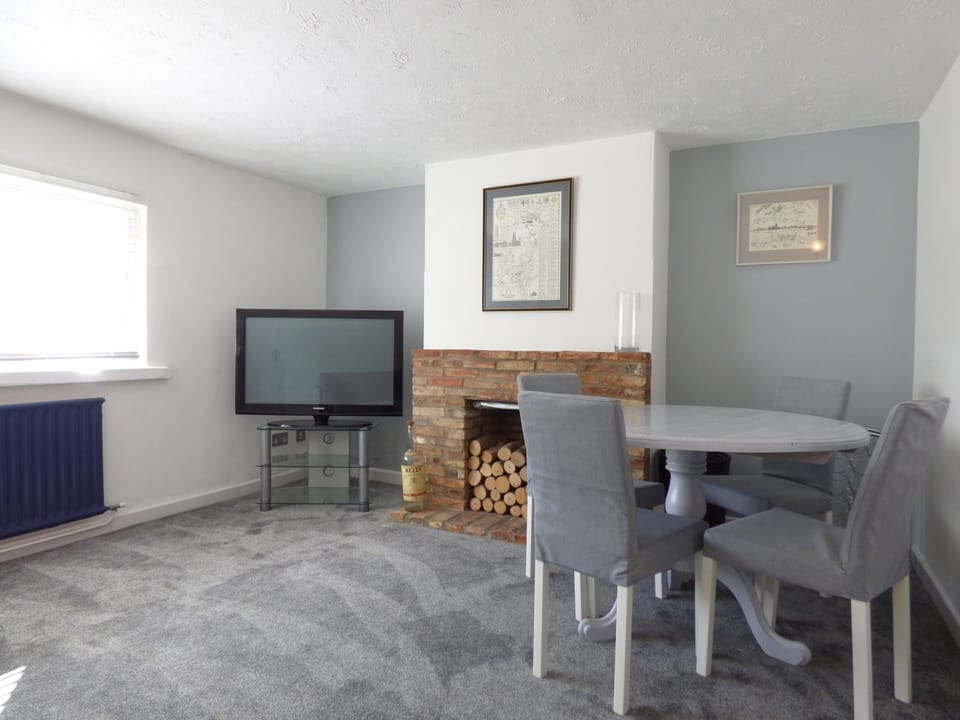 Living Room / Lounge