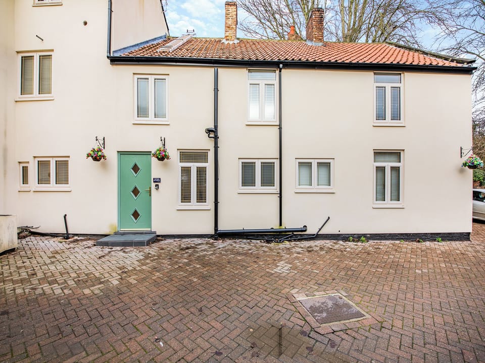 Exterior | Buttercup Cottage - Ridley House, Yarm
