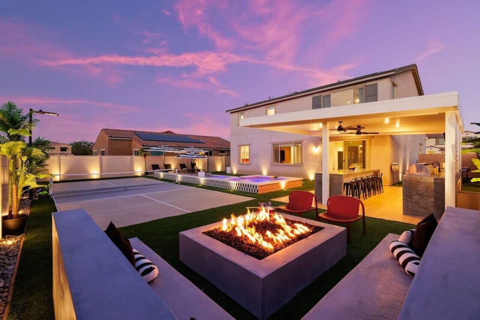 Spacious Backyard with Firepit, Pool, and Entertainment Area – Perfect for Hosting and Relaxing!