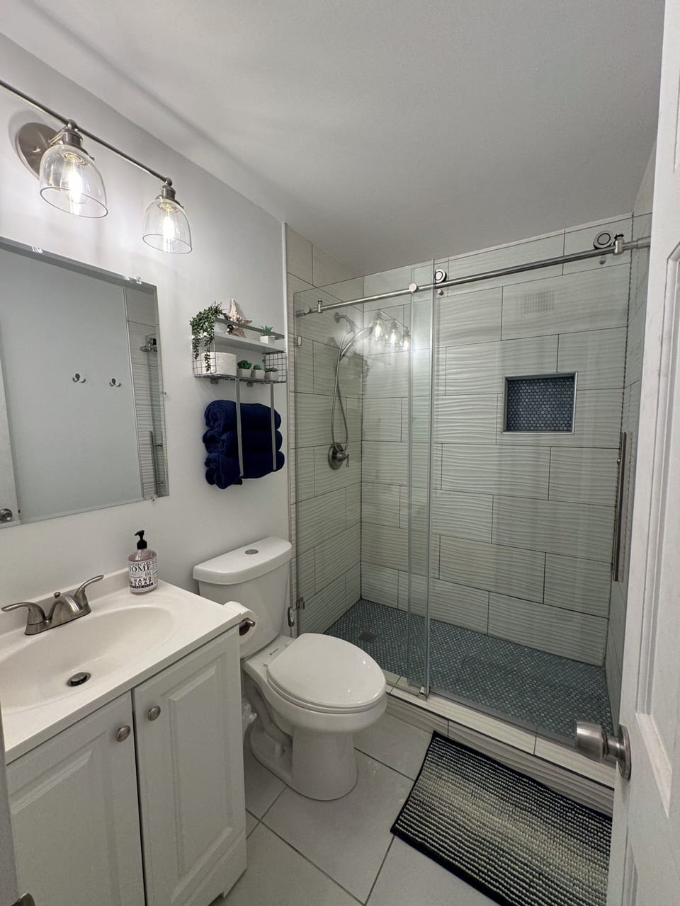 Newly renovated bathroom off of living room!