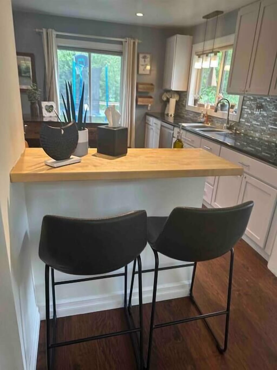 Breakfast Bar