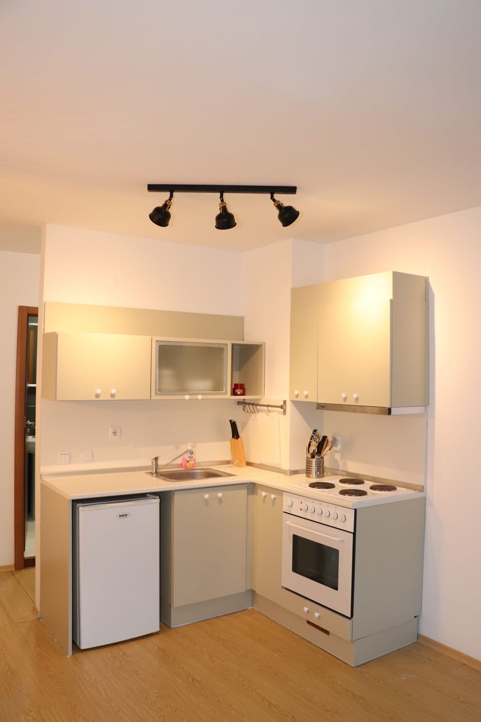 Fully Equipped Kitchen With all That You Need