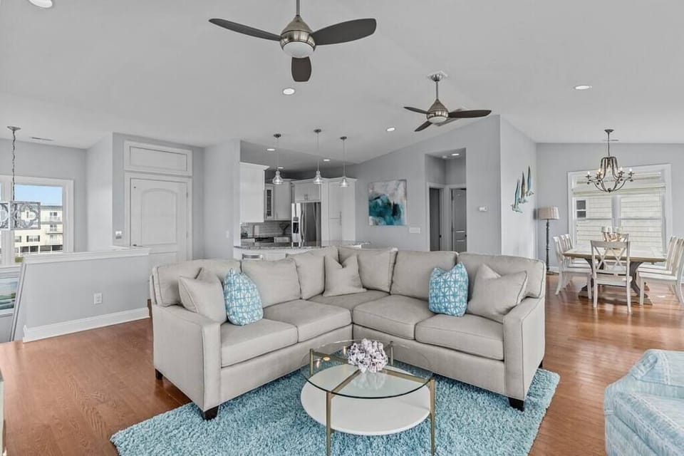Living Room w/ Ocean Views, Deck Access, Smart TV, and Comfy Seating Area