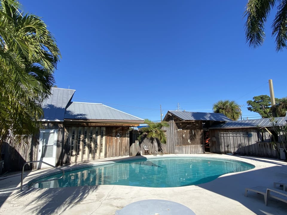 Private pool