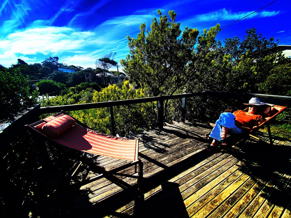Chateau Blairgowrie is nestled at rear of a rural block 3 mins walk to MPNatPark