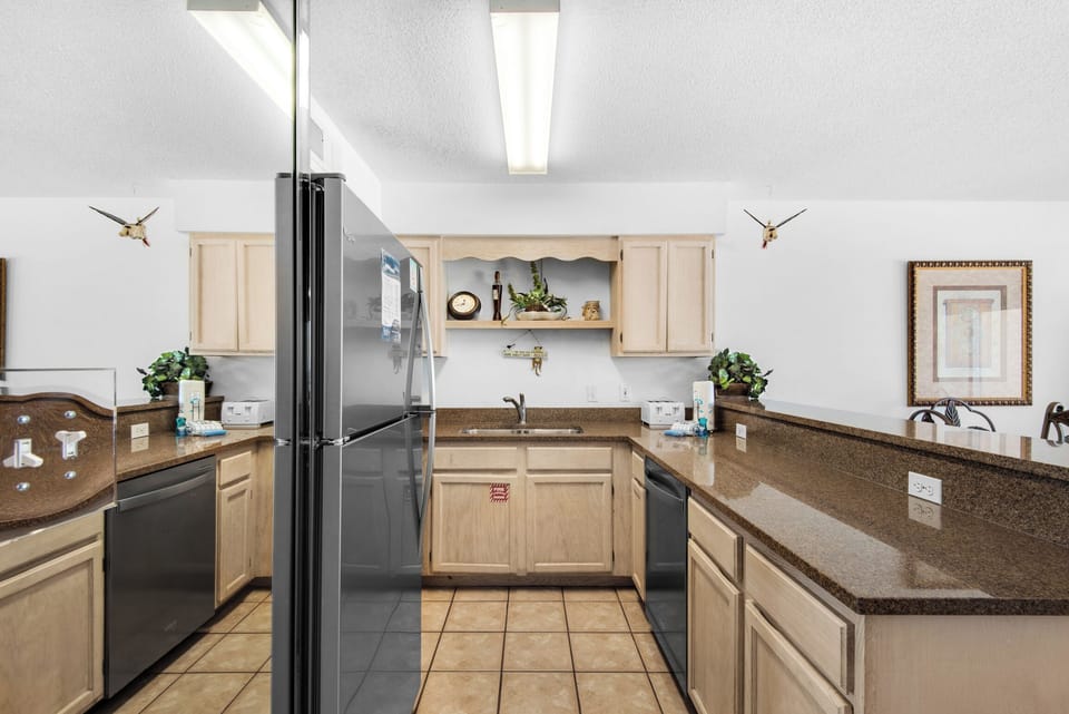 Full kitchen