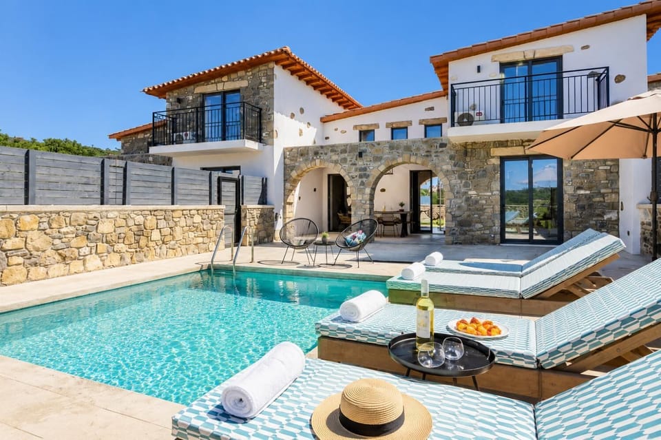 Beautiful villa with private pool and terrace