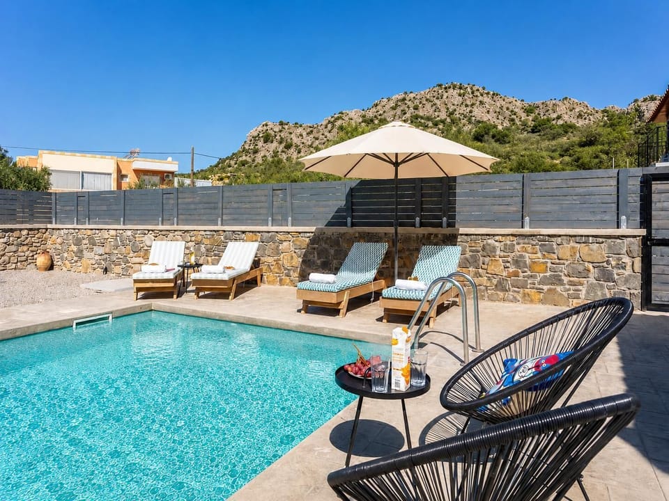 Private pool and terrace