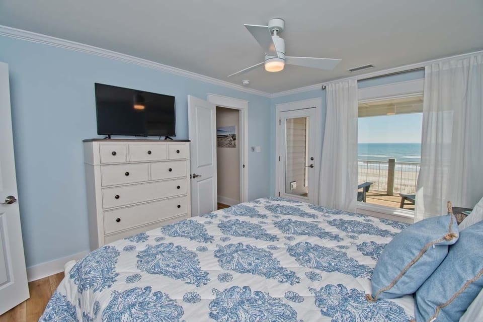 Level Two Bedroom with King
