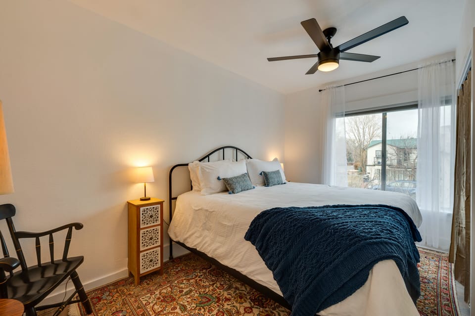 Bedroom 1 | King Bed