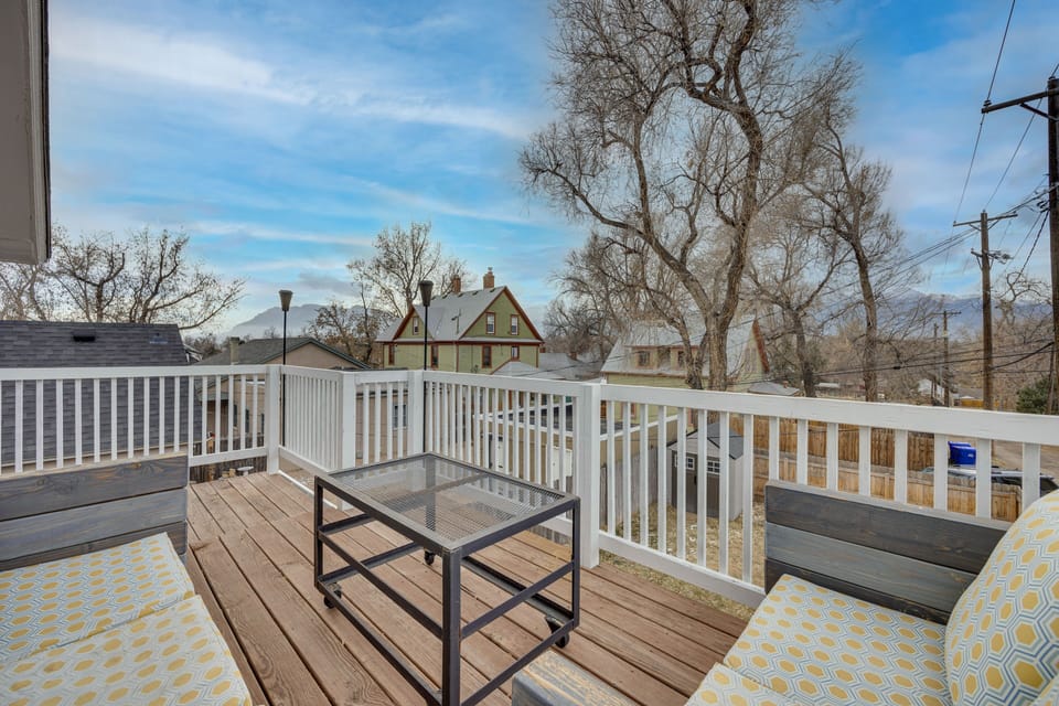 Balcony | Seating | Mountain Views