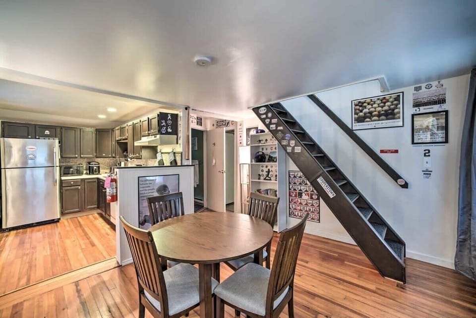 Dining & Kitchen