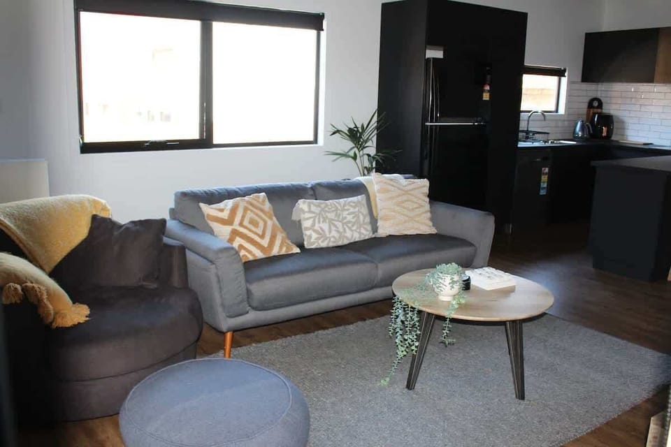 Open plan living/kitchen/dining areas