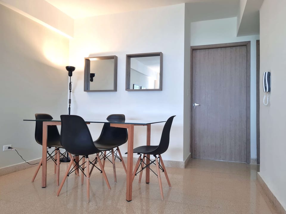 Dinning table
