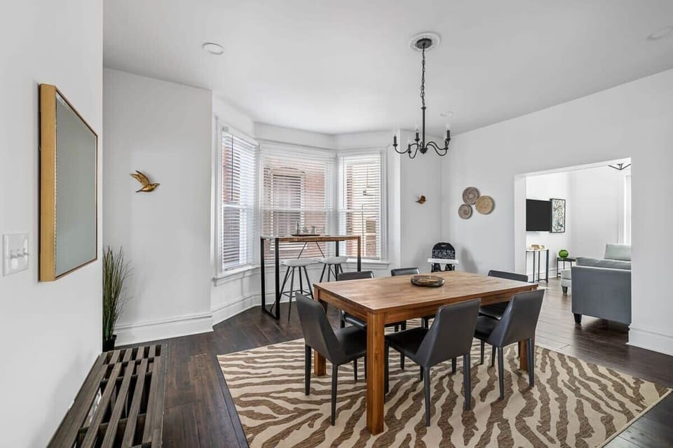 Step into this cozy dining room and take a seat at the beautifully set table, where you can enjoy delicious meals with your loved ones. ️✨ #diningroomgoals #familytime #cozyvibes
