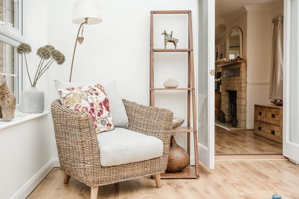 Myrtle House Conservatory - StayCotswold