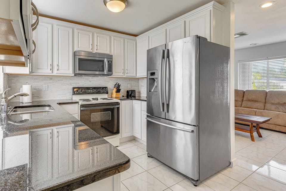 Kitchen | Drip Coffee Maker | Panini Press | Pressure Cooker
