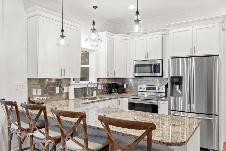 Gourmet kitchen